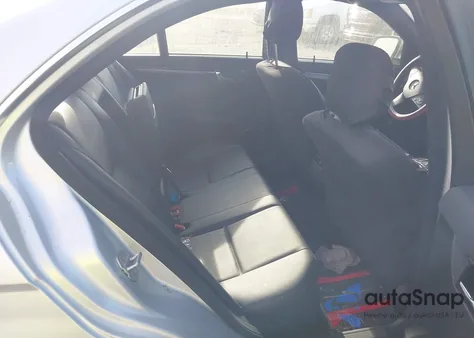 2009 Mercedes-Benz C 300 Luxury 4Matic/Sport 4Matic из США, поврежденный, VIN WDDGF81X39R060084